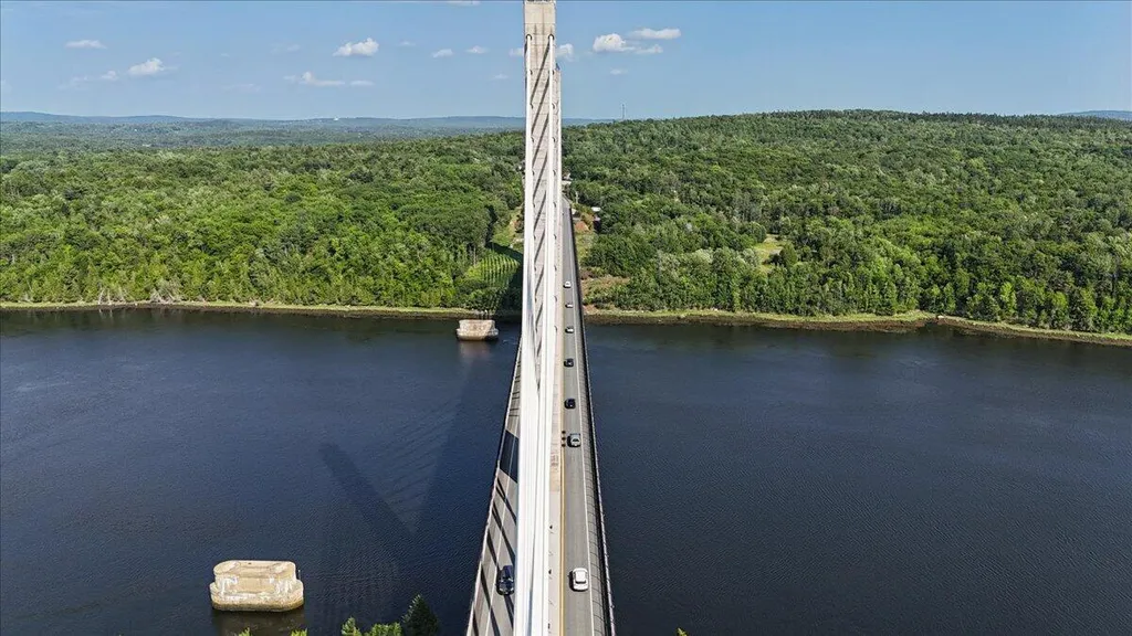 1407 Us Route 1 Prospect ME 04981
