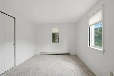 6 Colonial Way Auburn ME 04210