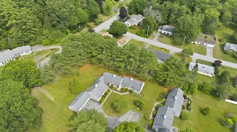 6 Colonial Way Auburn ME 04210