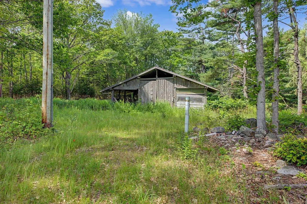 178 Boothbay Road Edgecomb ME 04556