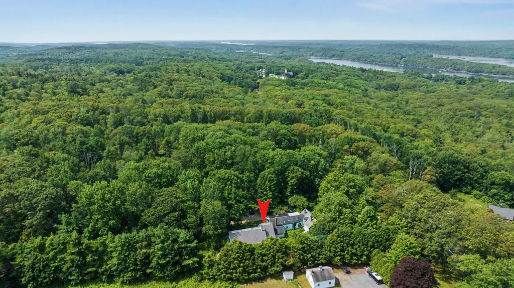 178 Boothbay Road Edgecomb ME 04556
