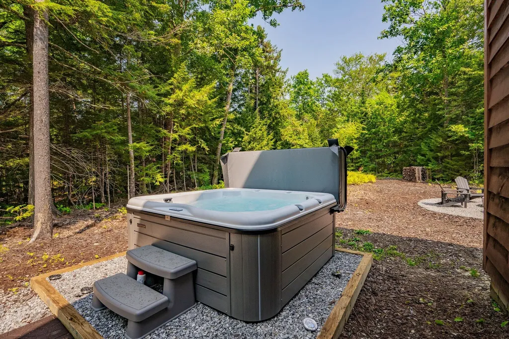 19 River Glen Road Bethel ME 04217