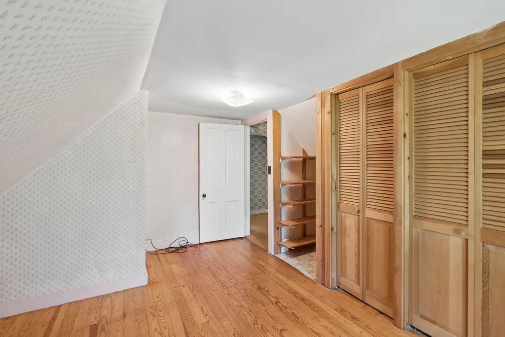 13 Smithtown Road Pittston ME 04345