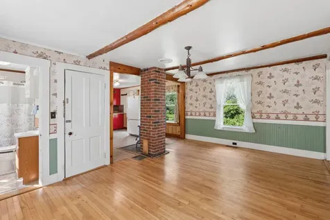 13 Smithtown Road Pittston ME 04345