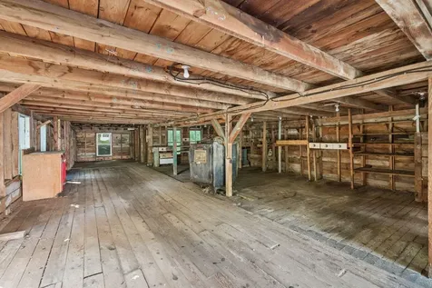 13 Smithtown Road Pittston ME 04345