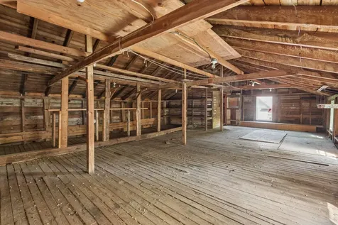 13 Smithtown Road Pittston ME 04345