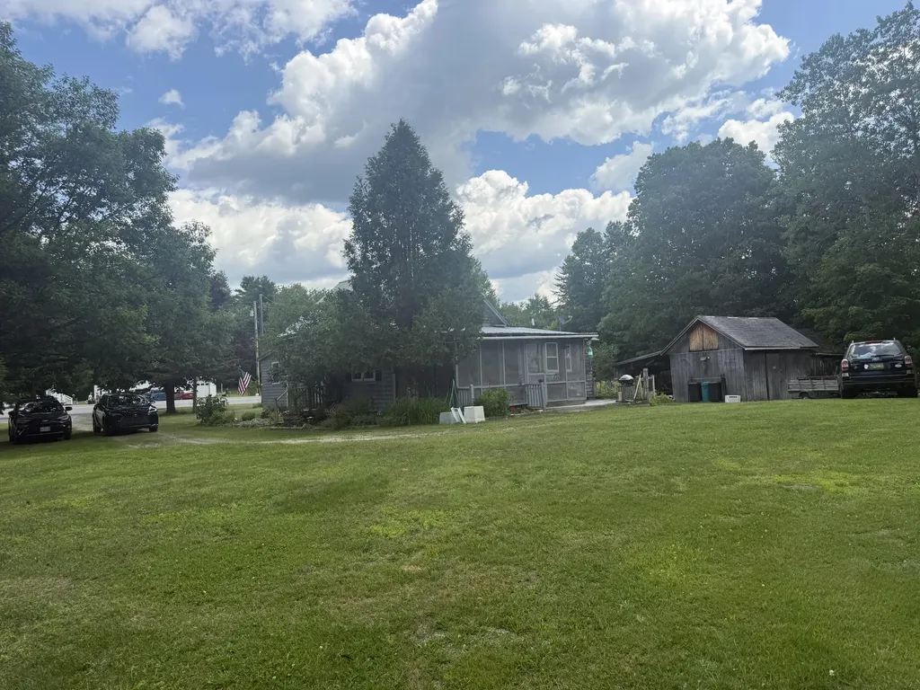 2653 Lee Road Lee ME 04455