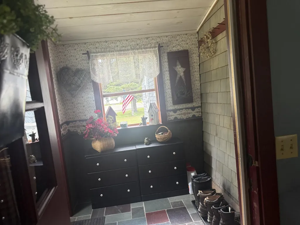 2653 Lee Road Lee ME 04455