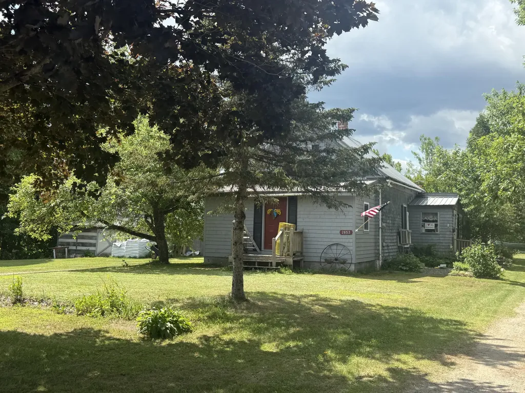 2653 Lee Road Lee ME 04455