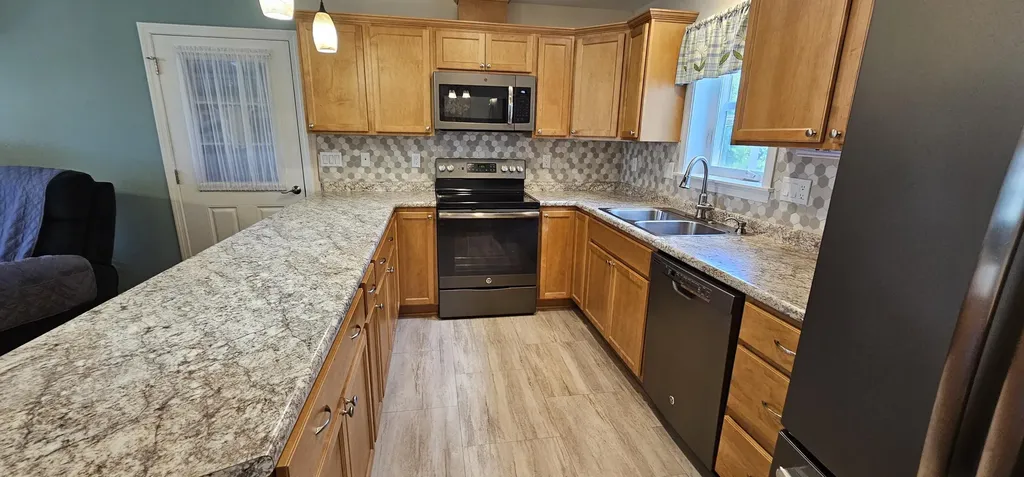 8 Meadow Drive Waterville ME 04901