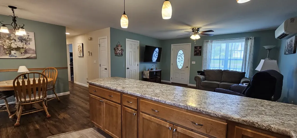 8 Meadow Drive Waterville ME 04901