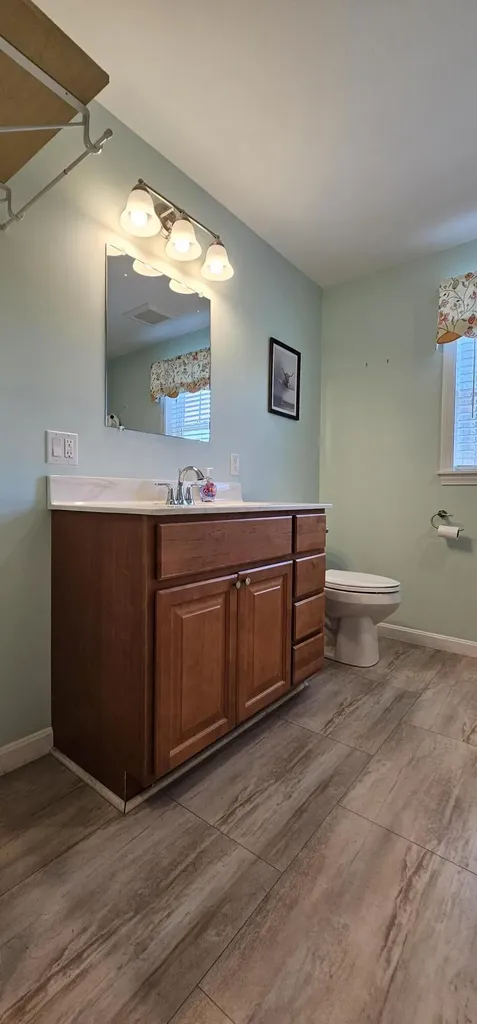 8 Meadow Drive Waterville ME 04901