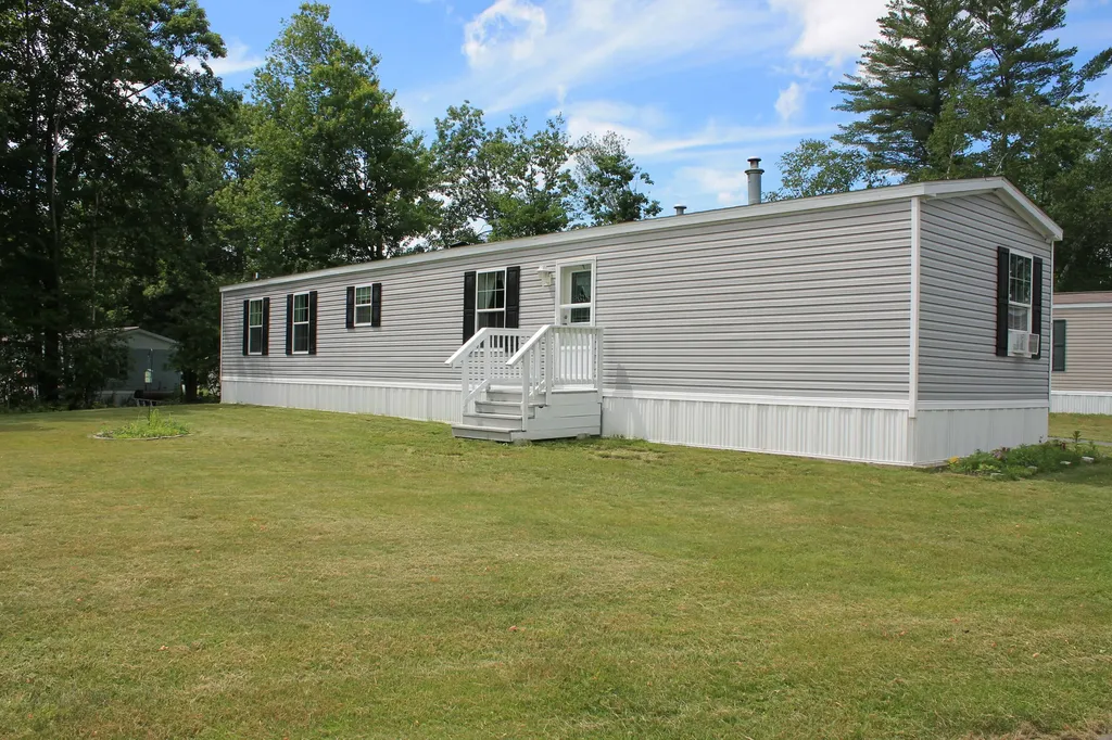 7 Arrowhead Drive Lisbon ME 04250