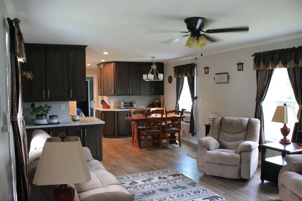 7 Arrowhead Drive Lisbon ME 04250