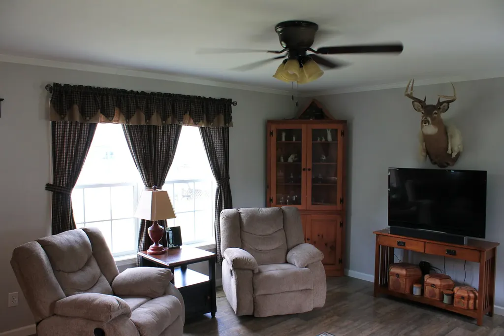 7 Arrowhead Drive Lisbon ME 04250