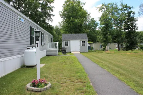 7 Arrowhead Drive Lisbon ME 04250
