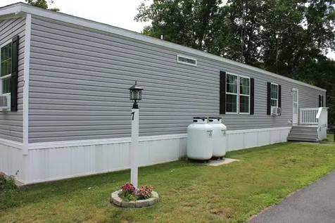 7 Arrowhead Drive Lisbon ME 04250