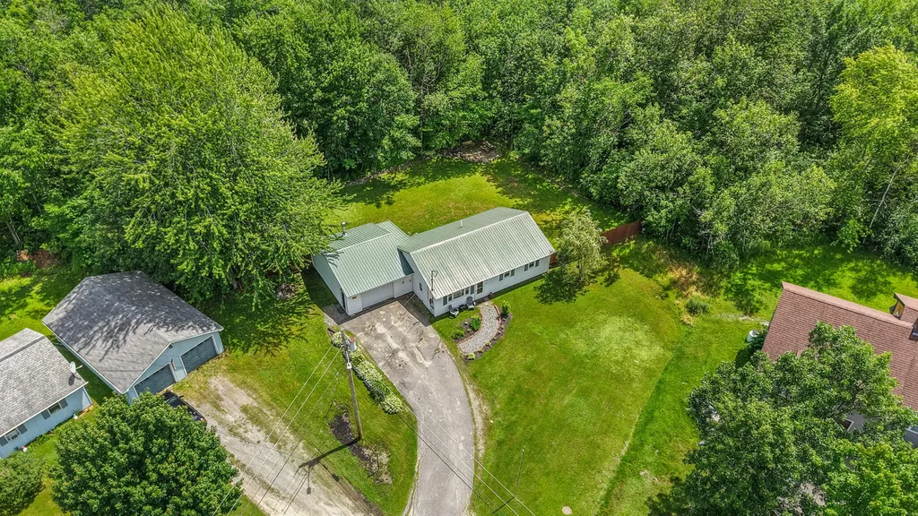 24 Birch Street Newport ME 04953