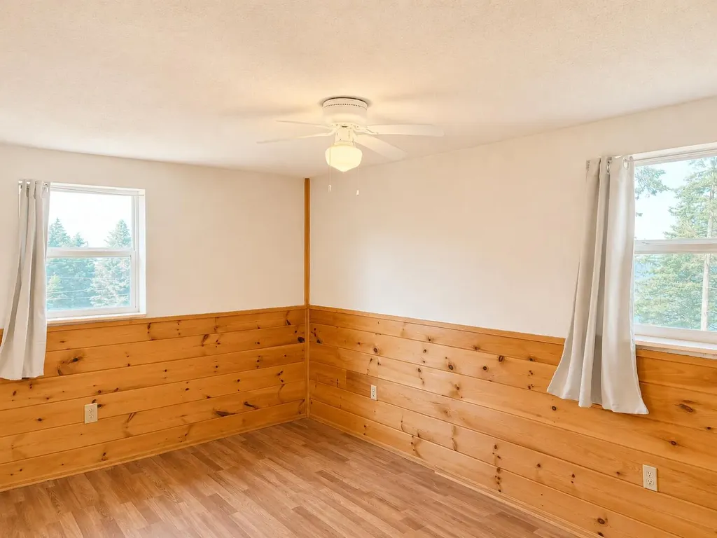 16 Hannah's Cove Beals ME 04611