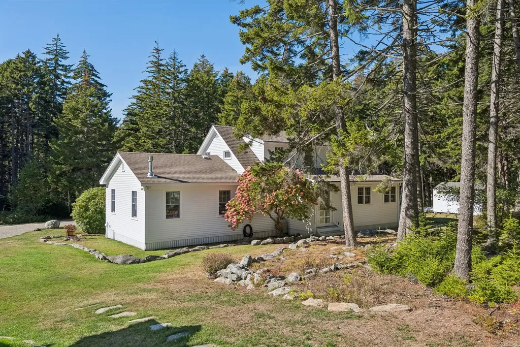 37 & 39 Broken House Drive Phippsburg ME 04562