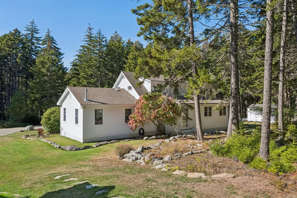 37 & 39 Broken House Drive Phippsburg ME 04562