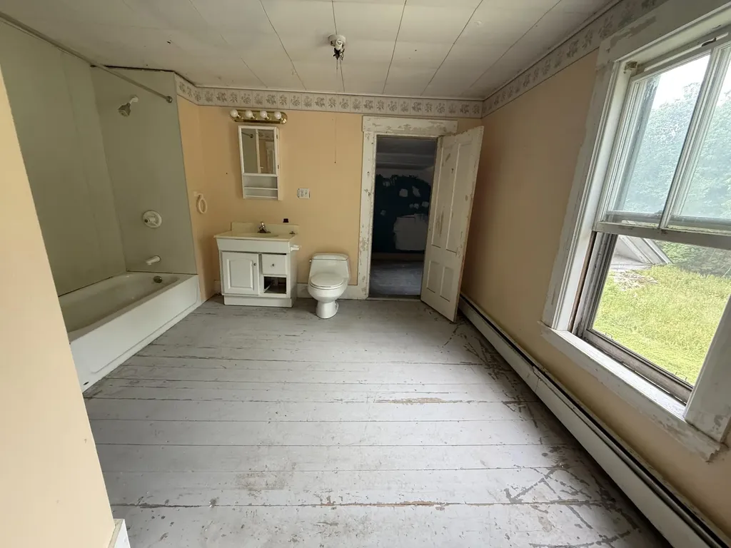 254 Sunset Road Sanford ME 04083