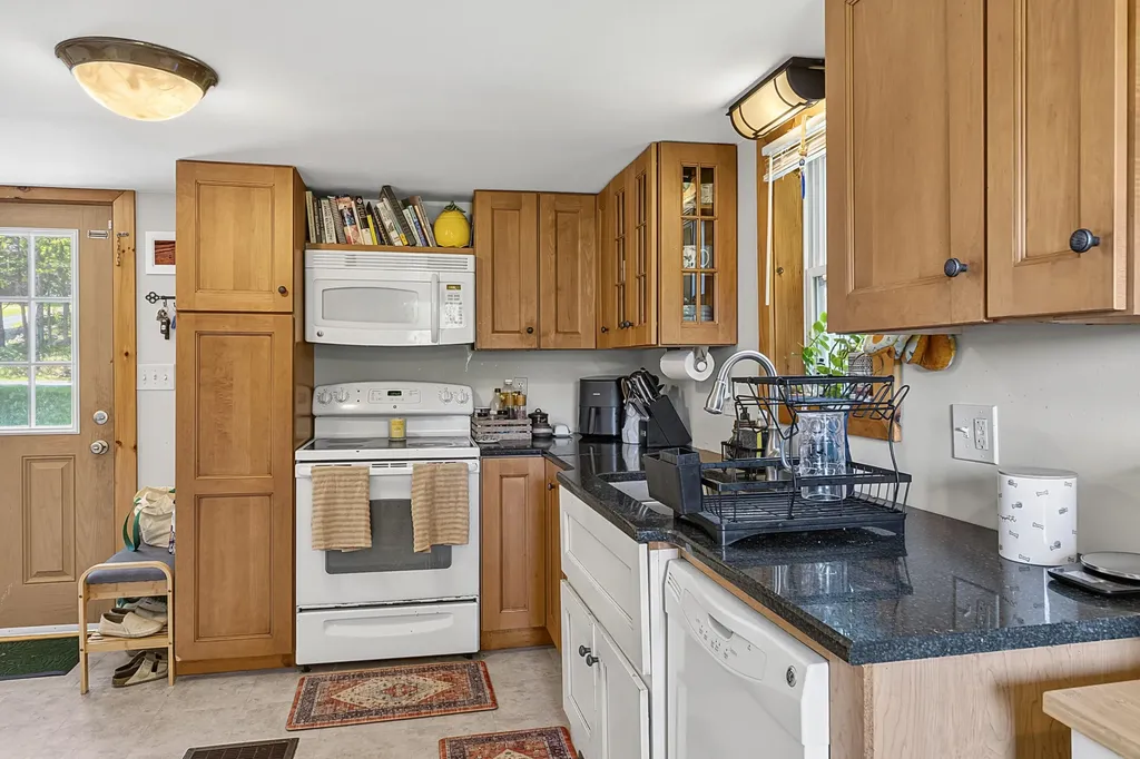 691 Eastern Avenue Augusta ME 04330