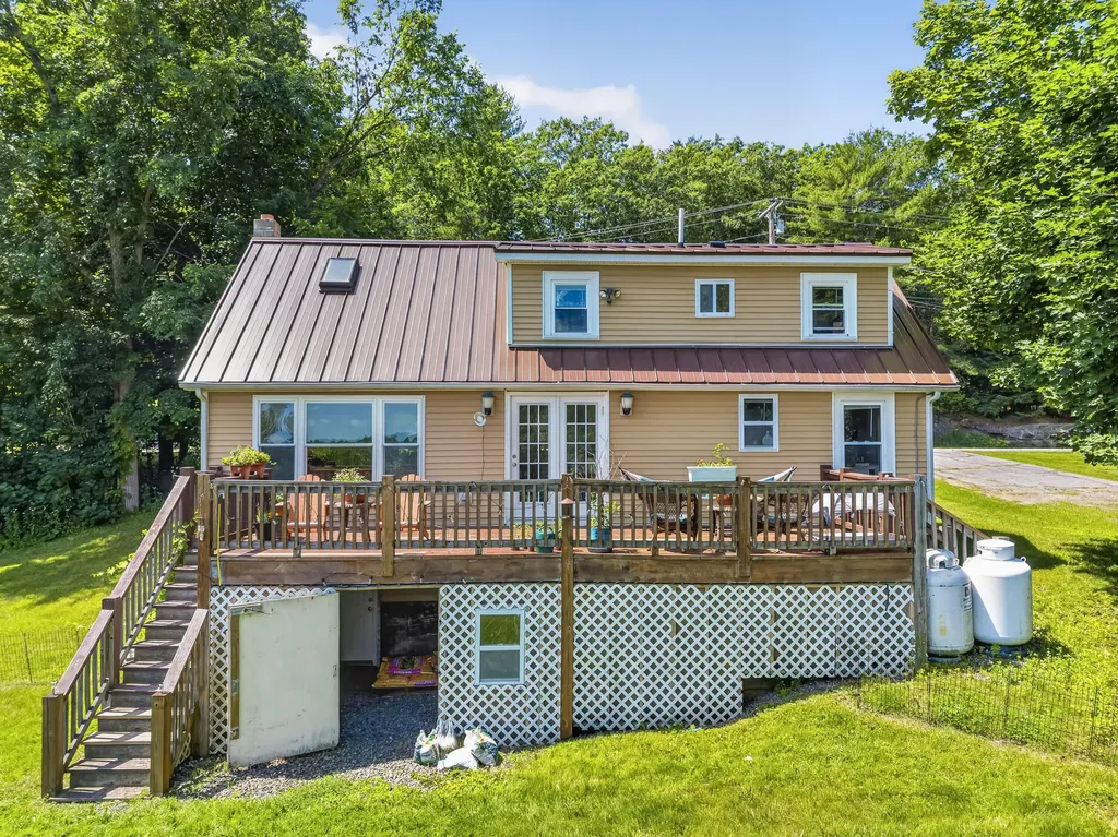 691 Eastern Avenue Augusta ME 04330
