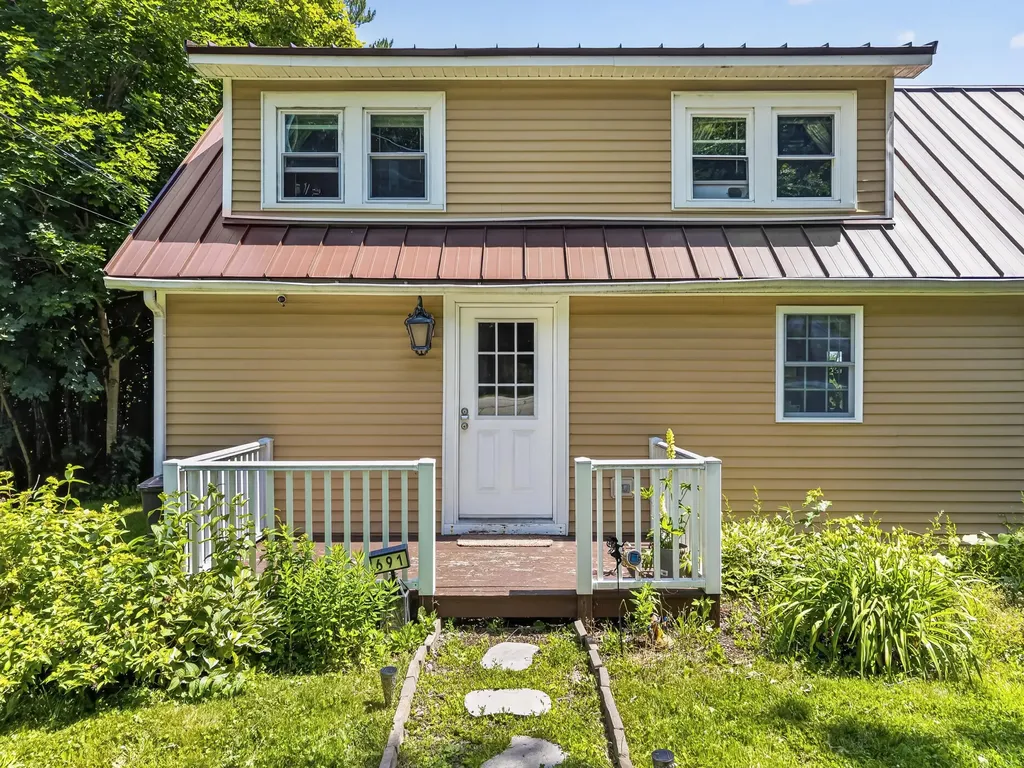 691 Eastern Avenue Augusta ME 04330