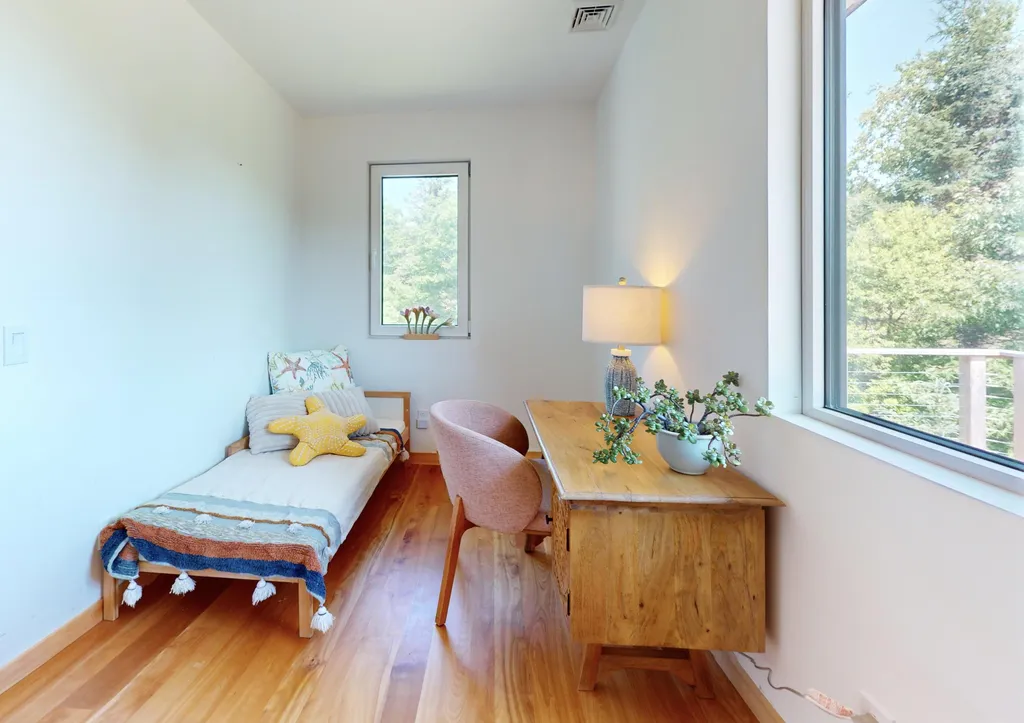 20 Sailors Way Vinalhaven ME 04863