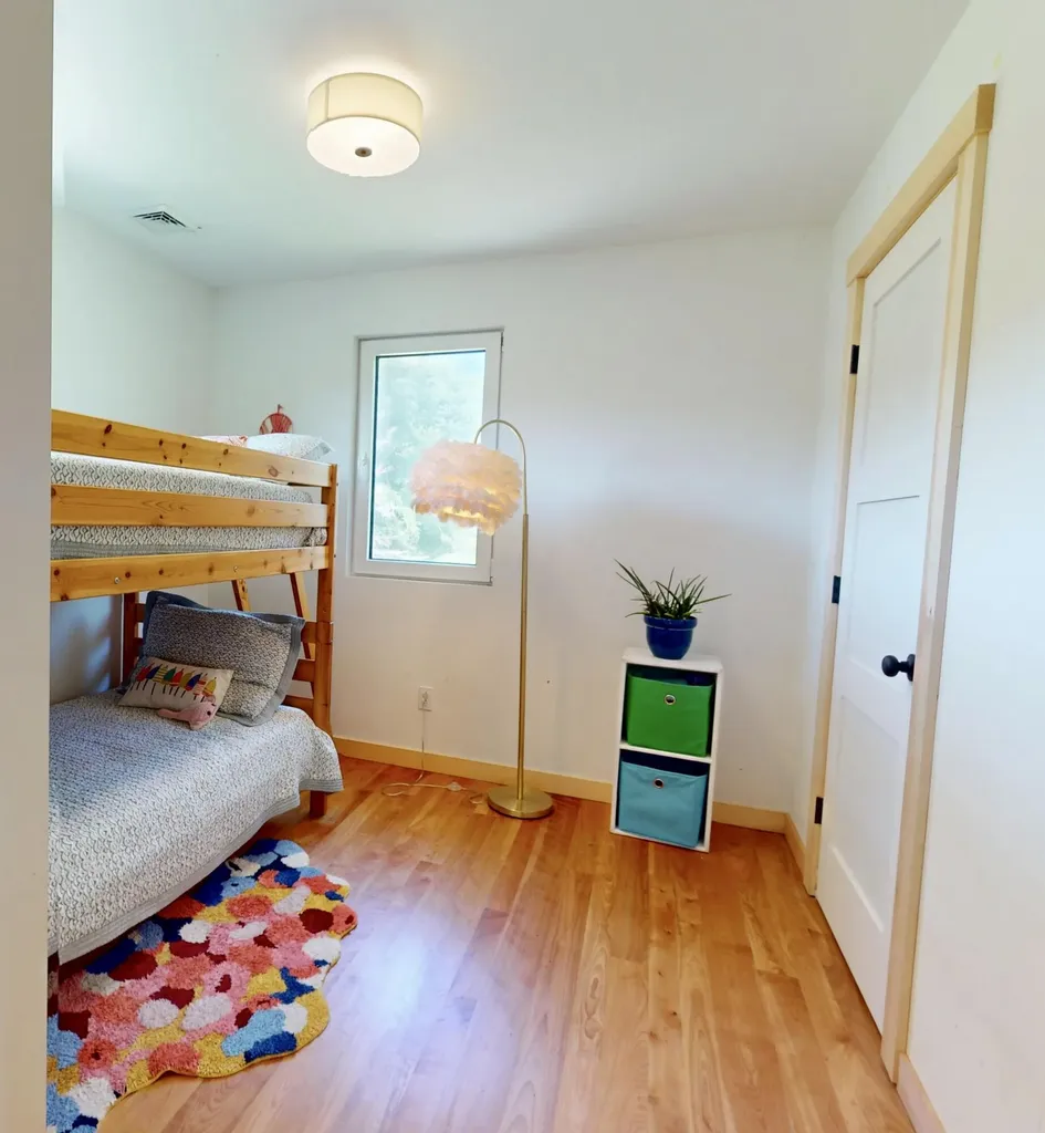 20 Sailors Way Vinalhaven ME 04863