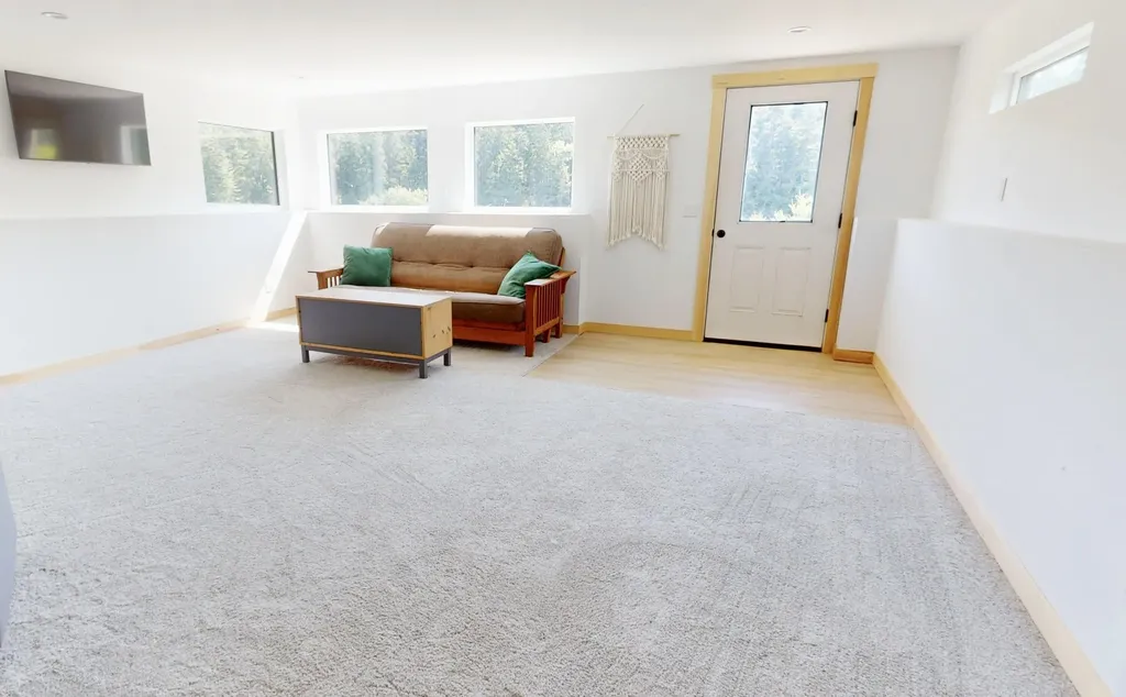 20 Sailors Way Vinalhaven ME 04863