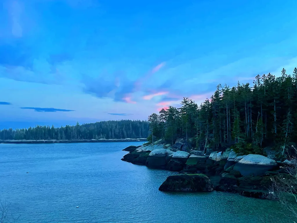20 Sailors Way Vinalhaven ME 04863