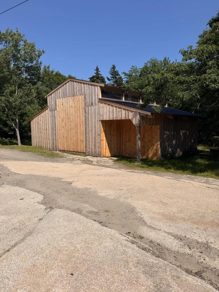 20 Sailors Way Vinalhaven ME 04863