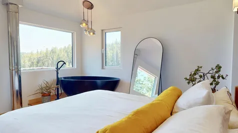 20 Sailors Way Vinalhaven ME 04863