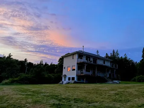 20 Sailors Way Vinalhaven ME 04863