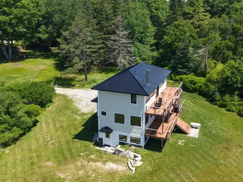 20 Sailors Way Vinalhaven ME 04863