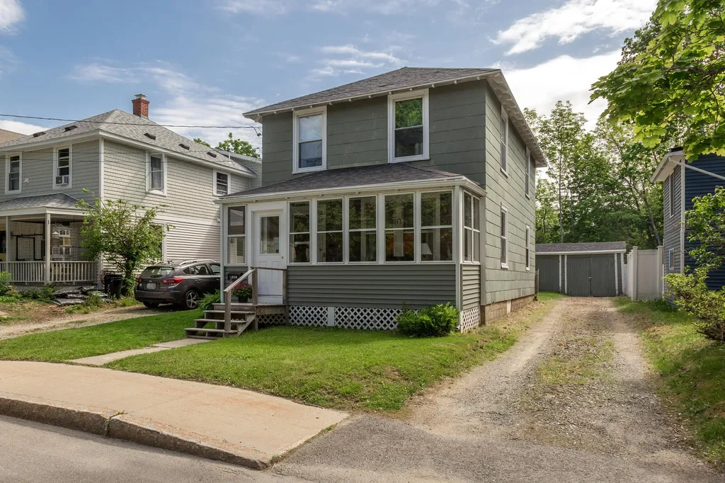 122 Ledgelawn Avenue Bar Harbor ME 04609