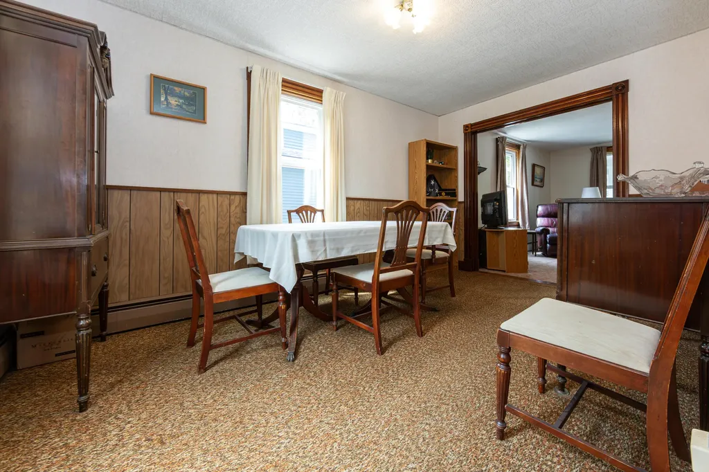 122 Ledgelawn Avenue Bar Harbor ME 04609