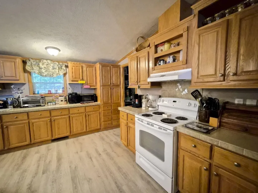 117 Pine Tree Lane Farmington ME 04938