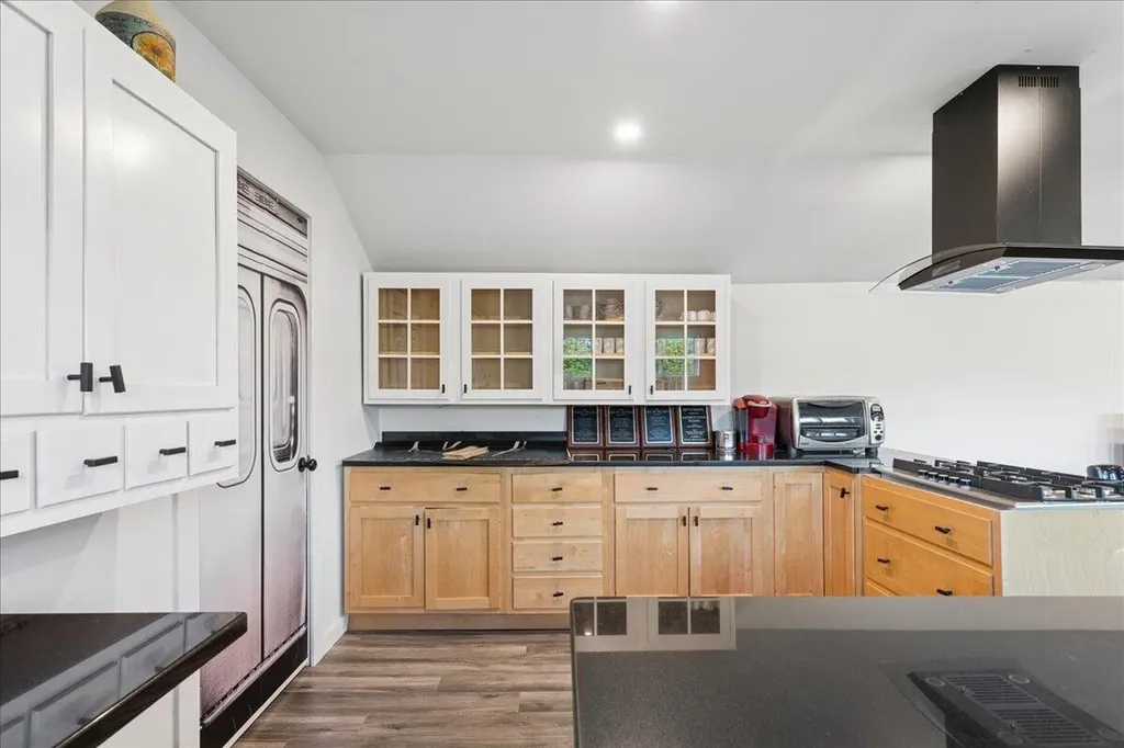 237 E Main Street Searsport ME 04974