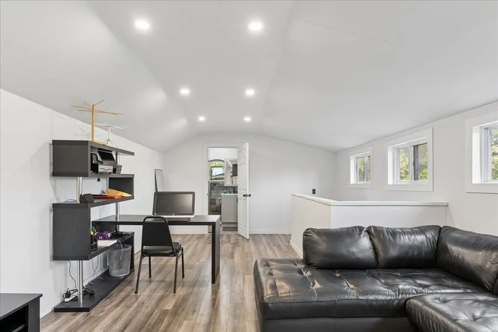 237 E Main Street Searsport ME 04974