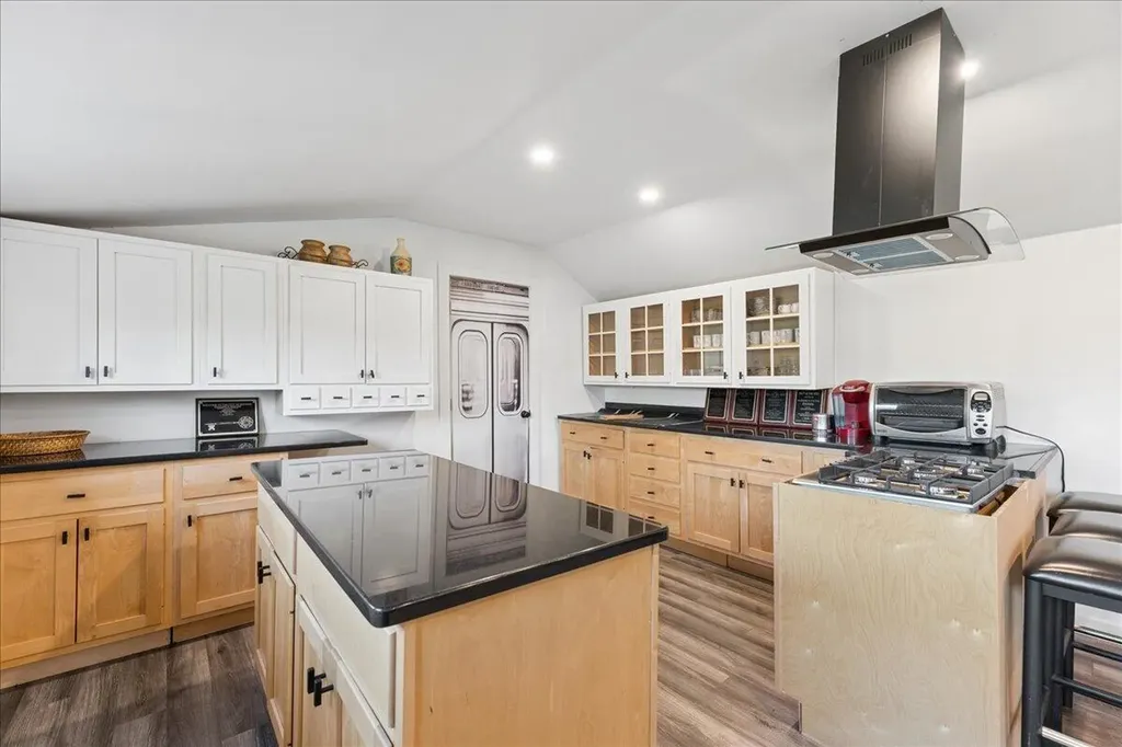 237 E Main Street Searsport ME 04974