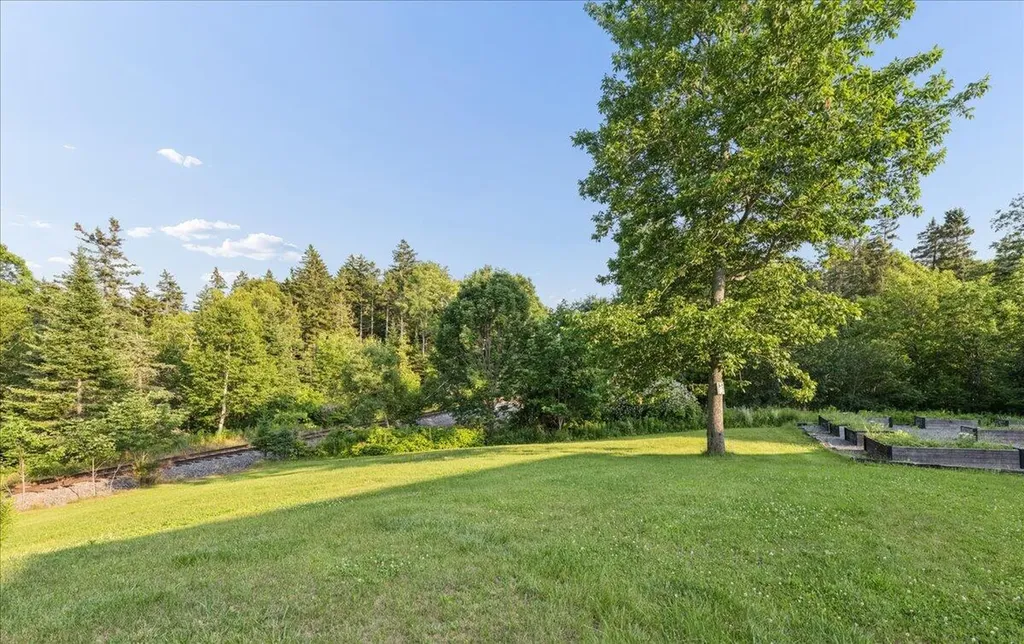 237 E Main Street Searsport ME 04974