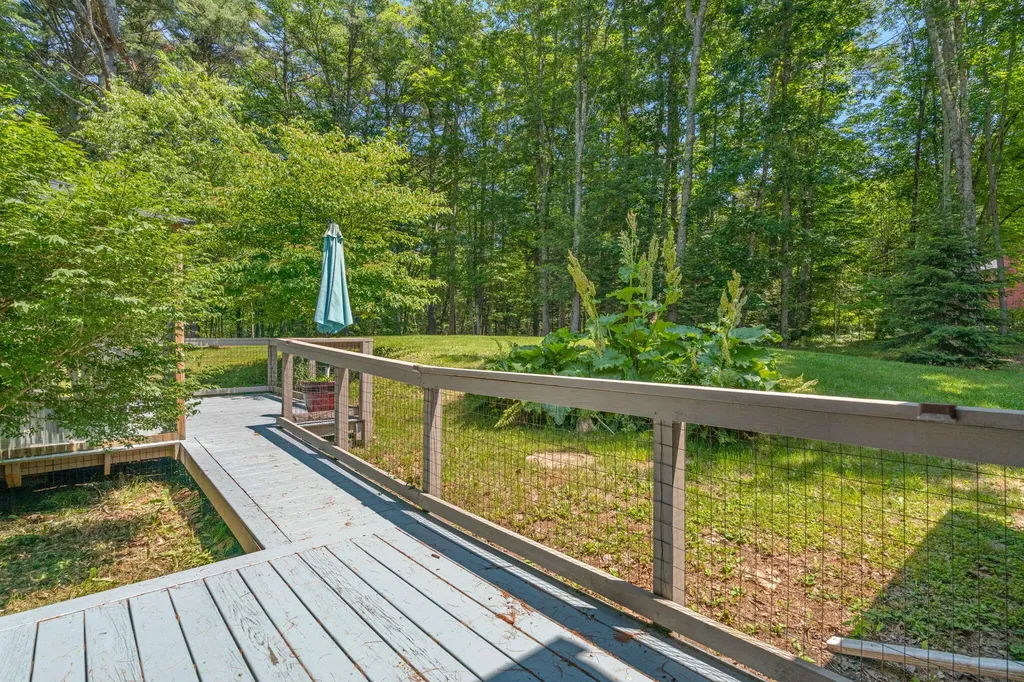 6 Robinson Drive Rockport ME 04856