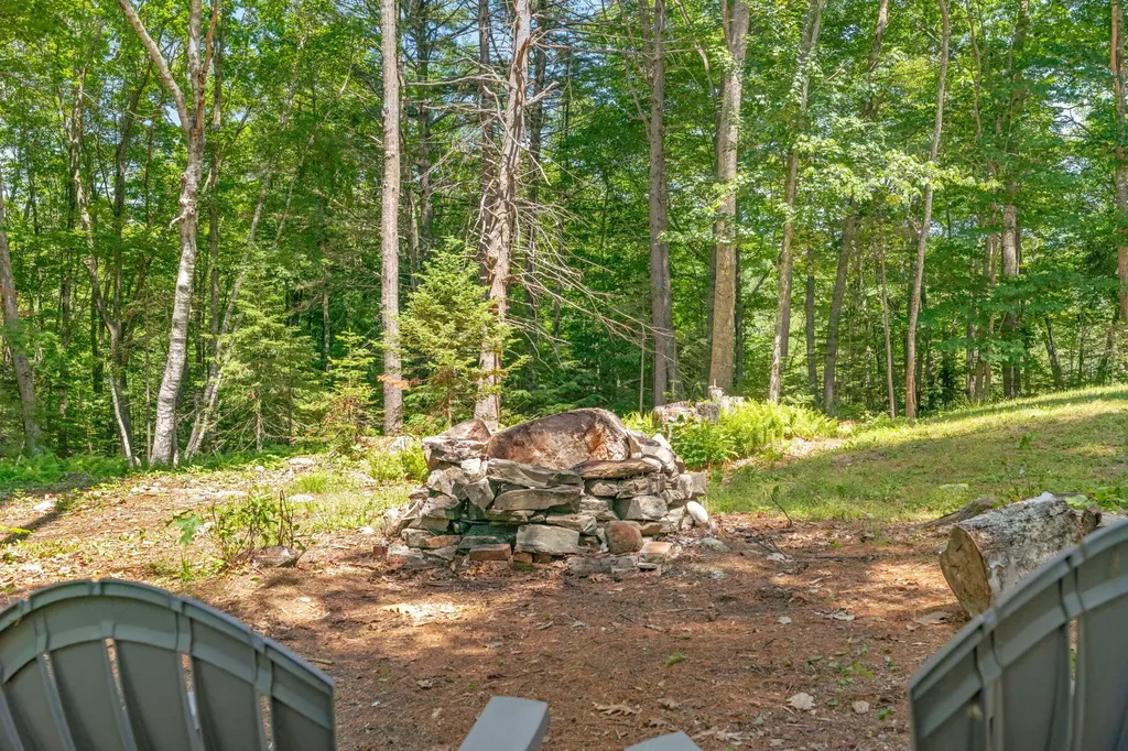 6 Robinson Drive Rockport ME 04856