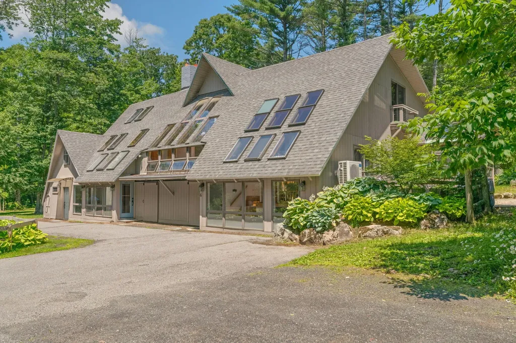 6 Robinson Drive Rockport ME 04856