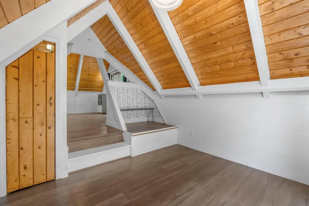 6 Robinson Drive Rockport ME 04856