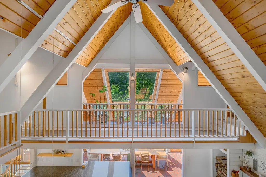 6 Robinson Drive Rockport ME 04856