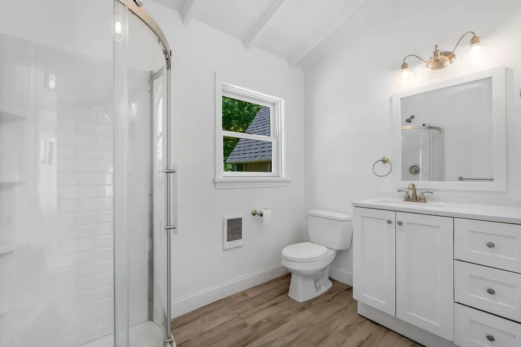 6 Robinson Drive Rockport ME 04856